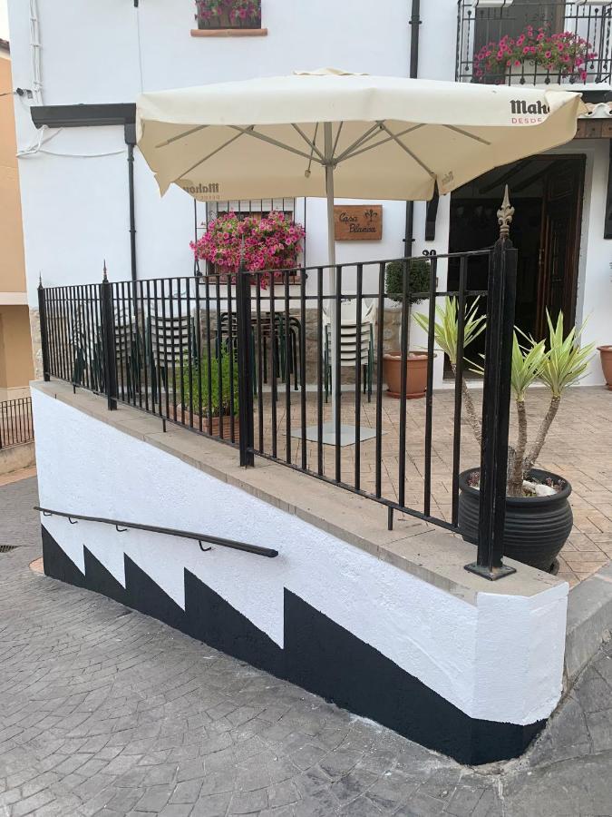 مبيت وإفطار Castell De Castells Casa Blanca المظهر الخارجي الصورة