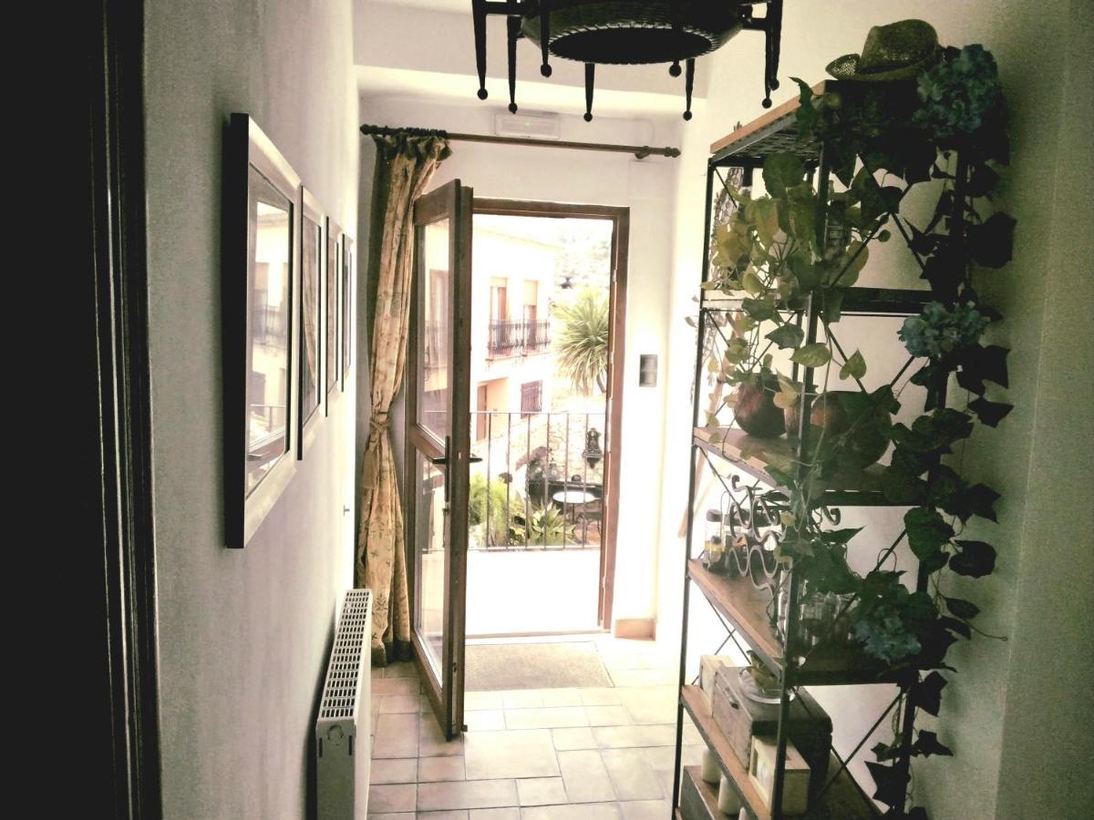 مبيت وإفطار Castell De Castells Casa Blanca المظهر الخارجي الصورة
