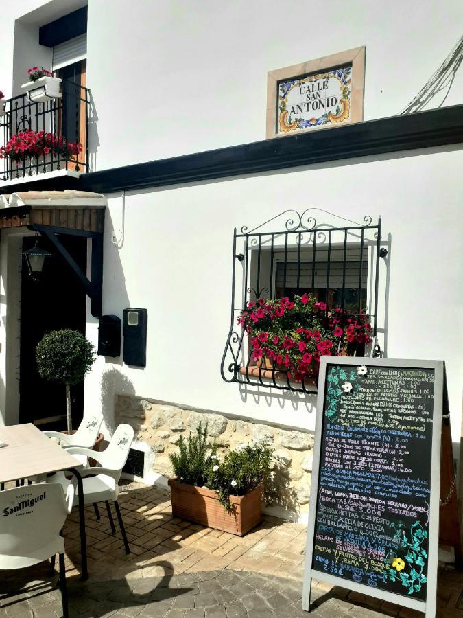 مبيت وإفطار Castell De Castells Casa Blanca المظهر الخارجي الصورة